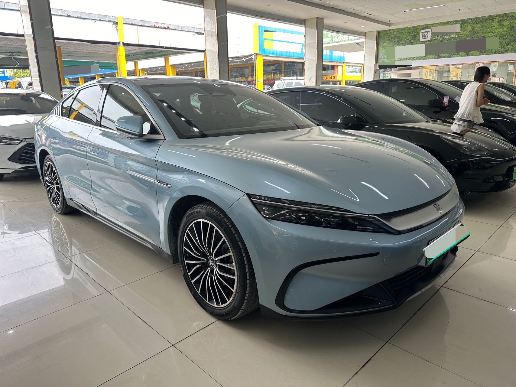 BYD Han 2023 car image #3