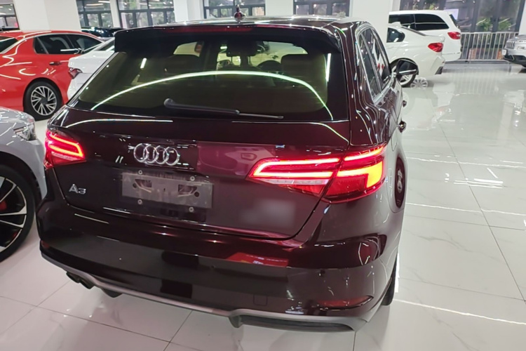 Audi A3 2018 car image #6