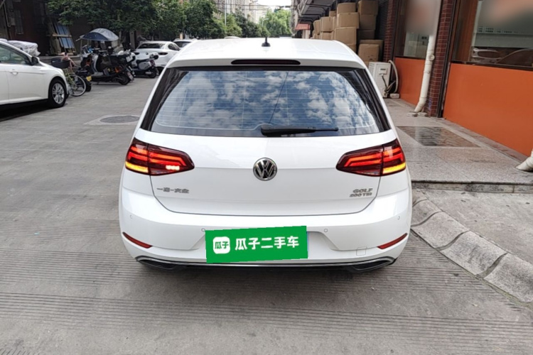 Volkswagen Golf 2019 #4 Volkswagen Golf 2019 car image #4