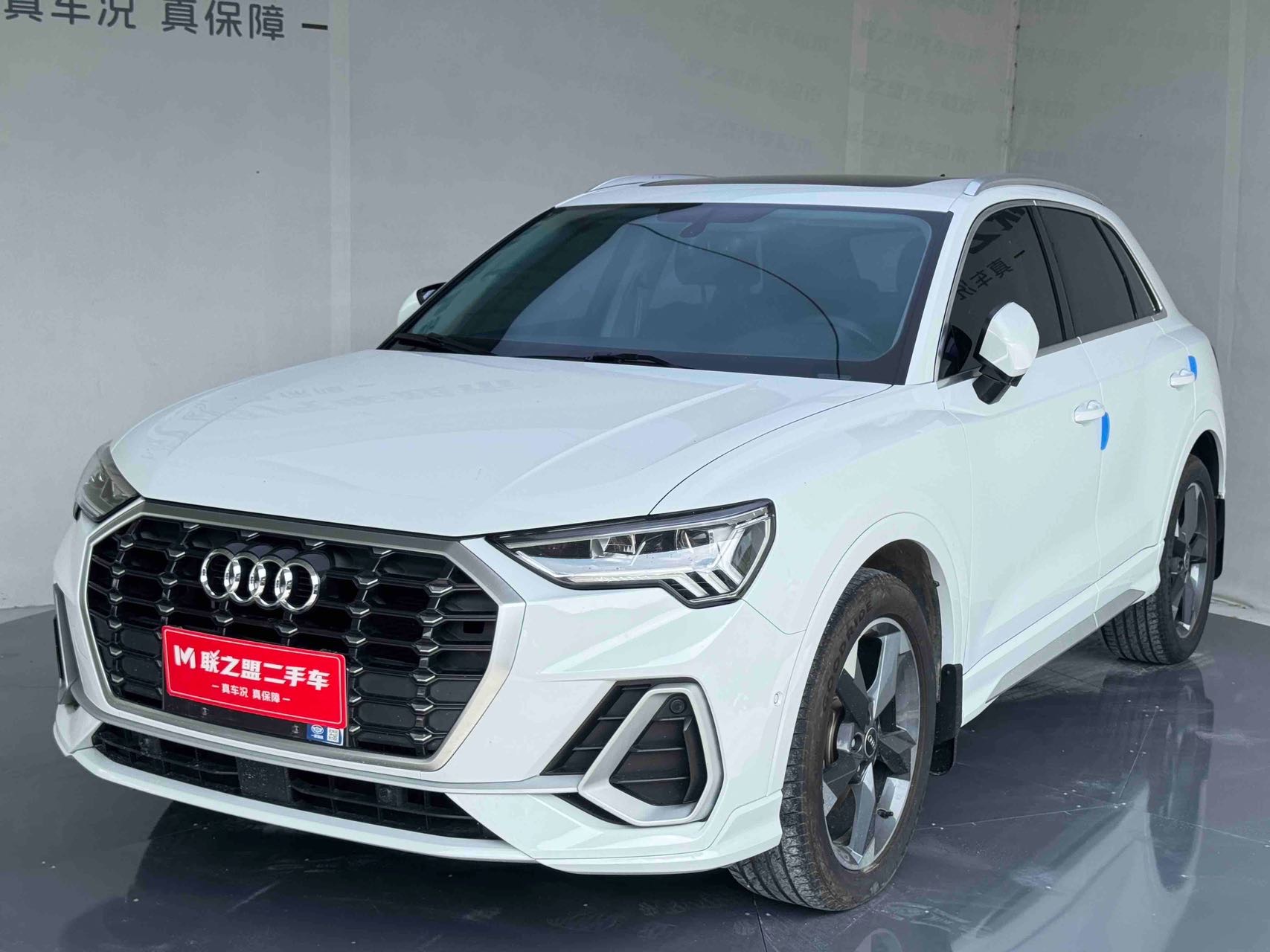 Audi Q3 2023 Audi Q3 2023 immagine di auto