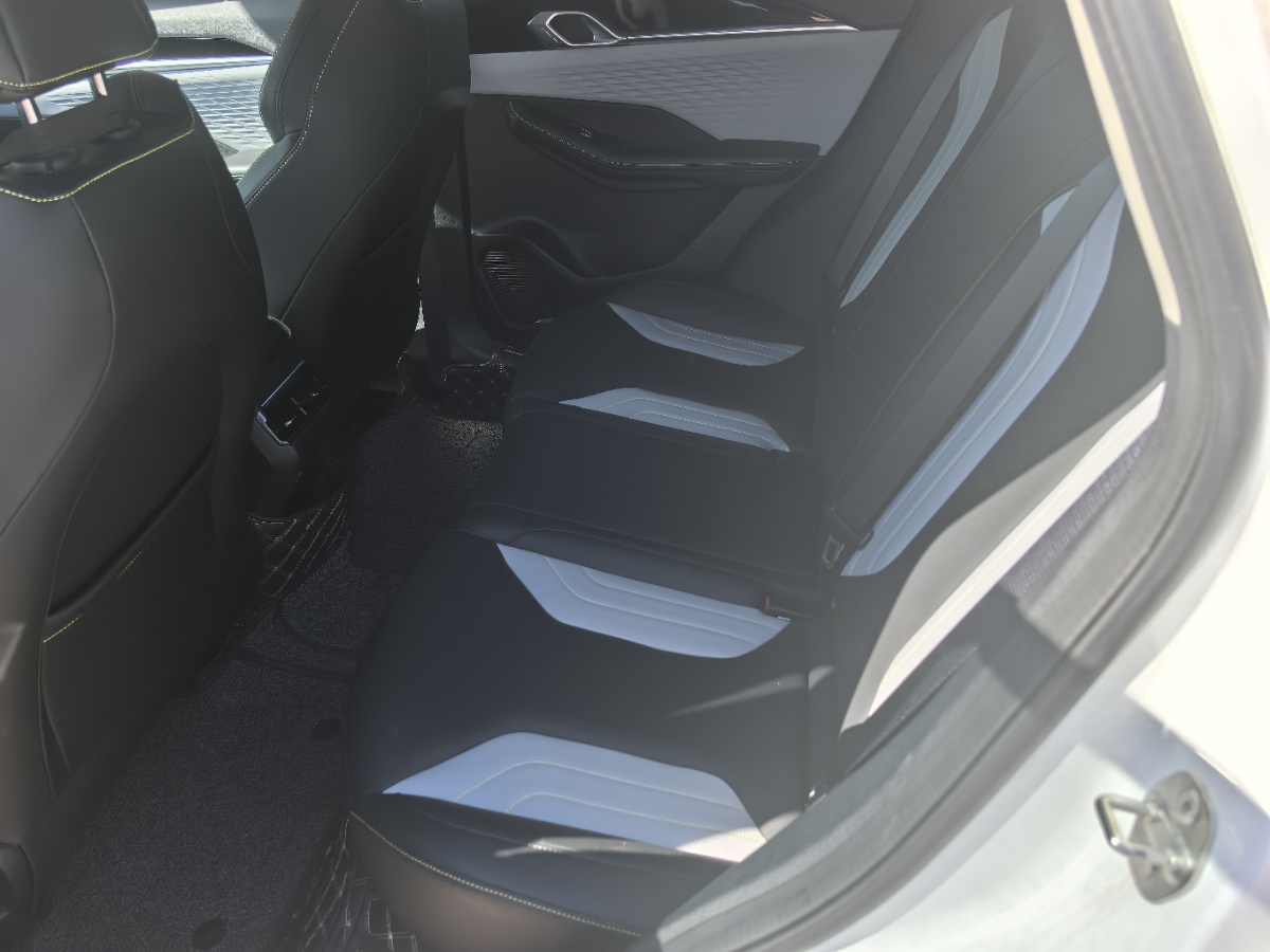 GEELY Coolray 2022 #6 GEELY Coolray 2022 car image #6