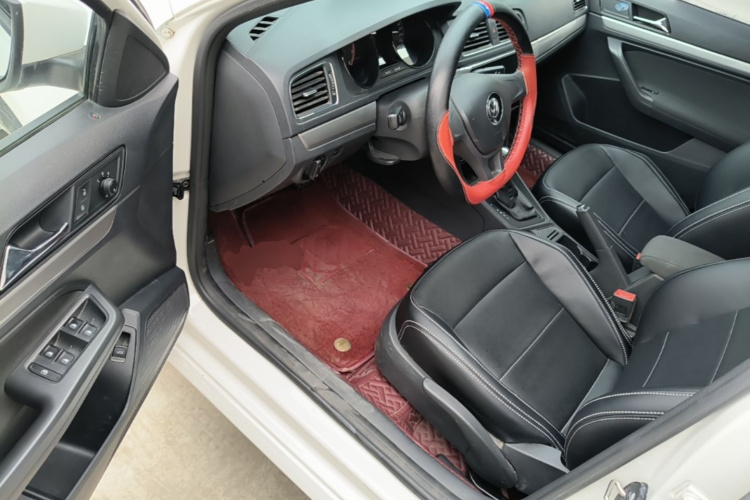 Volkswagen Lavida 2019 car image #16