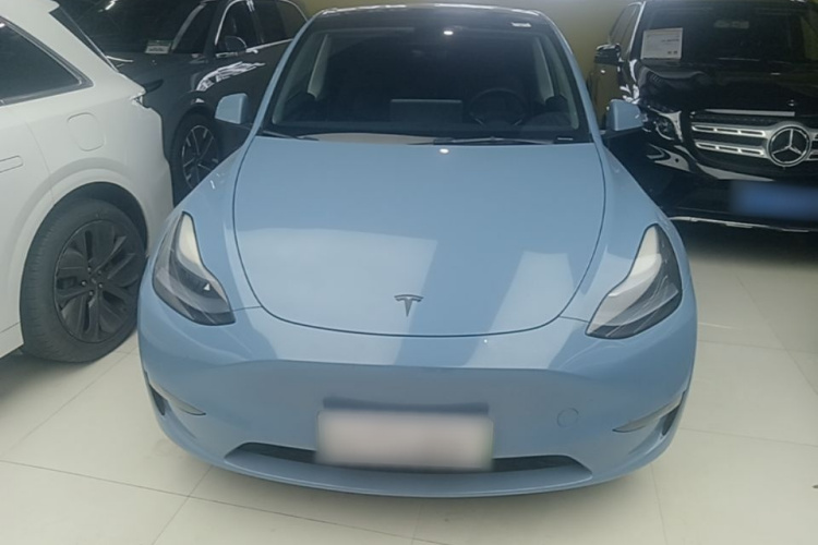 Tesla Model Y 2023 imagem de carro #3