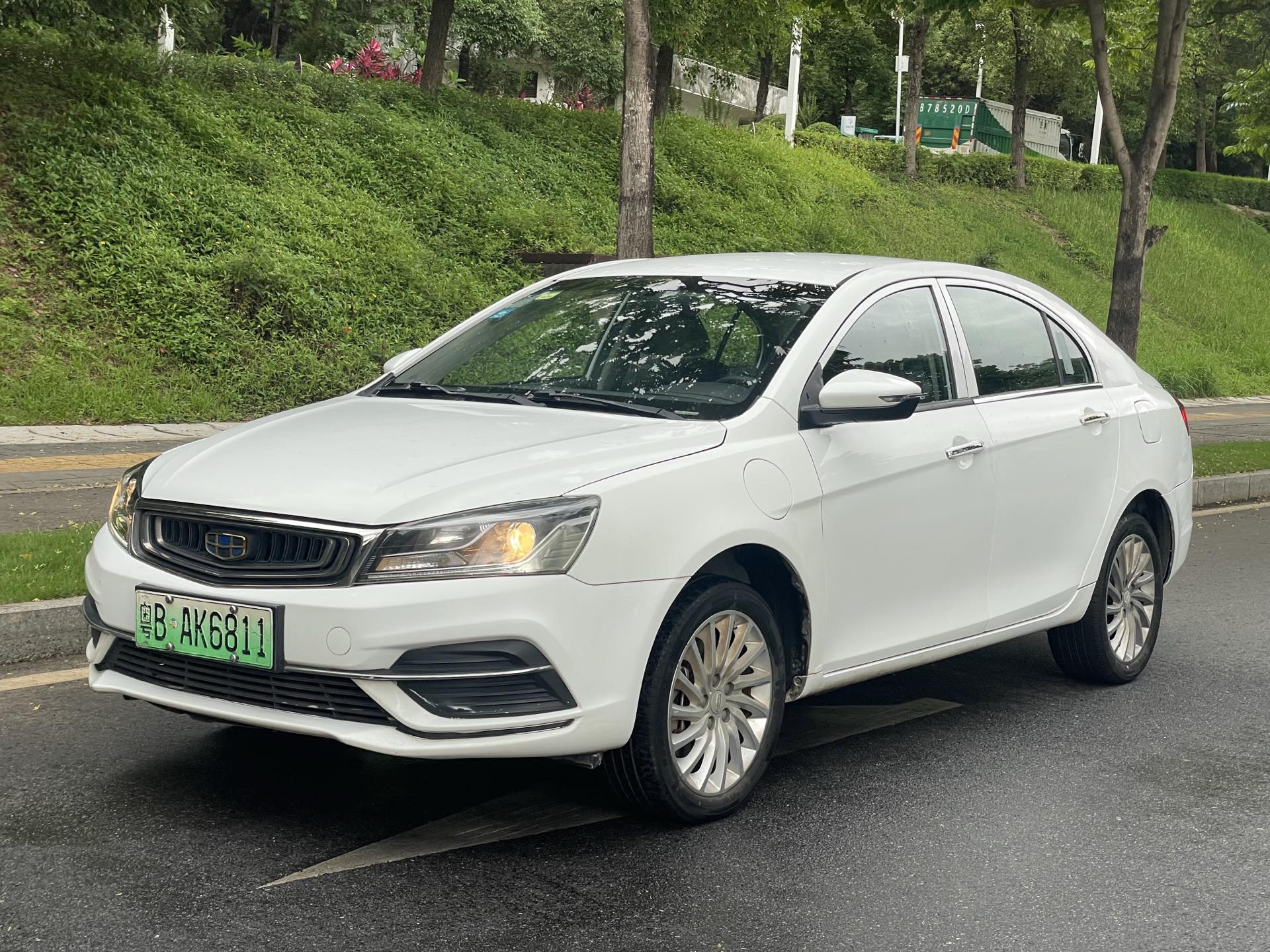 GEELY Emgrand New Energy 2021 car image 