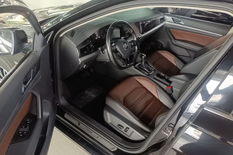 Volkswagen Lavida 2020 car image #16