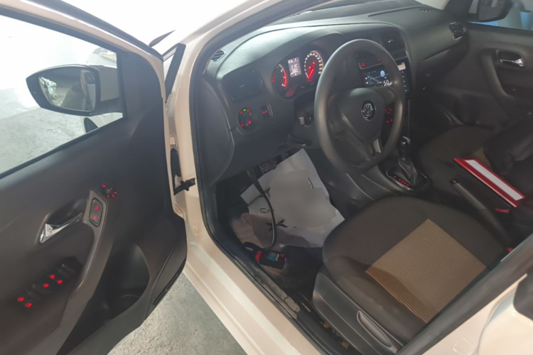 Volkswagen Polo 2019 #12 Volkswagen Polo 2019 car image #12
