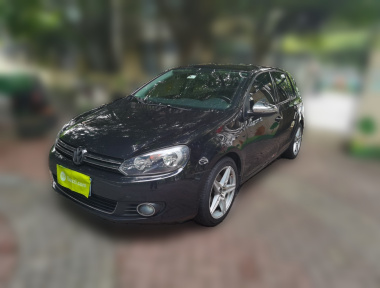 Volkswagen Golf 2012 car image 