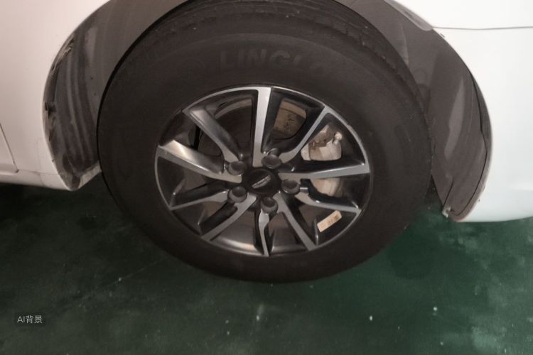 GEELY Emgrand 2019 car image #9