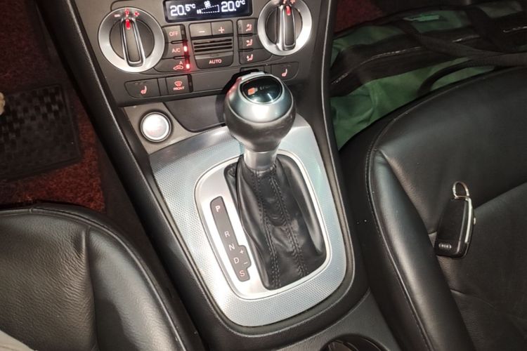 Audi Q3 2016 #16 Audi Q3 2016 car image #16