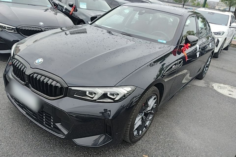BMW 3 Series 2024 car image #2
