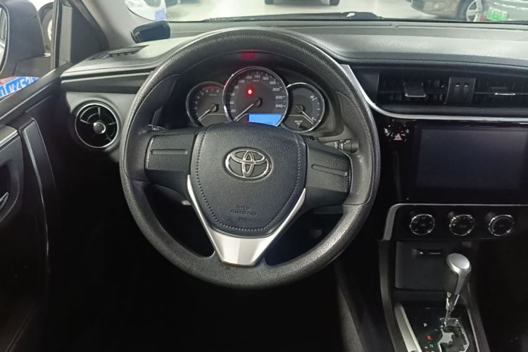 Toyota Corolla 2017 car image #11