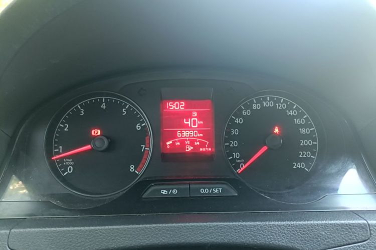 Volkswagen Santana 2016 car image #12