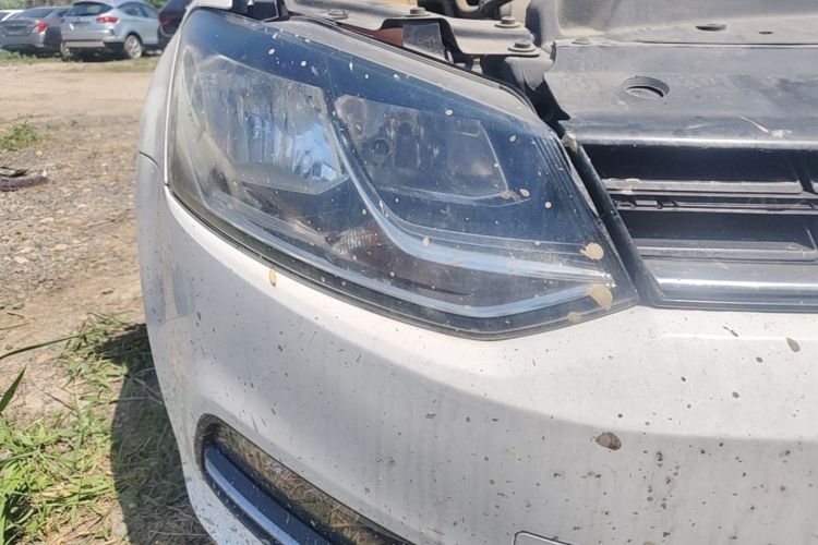 Volkswagen Polo 2015 car image #8