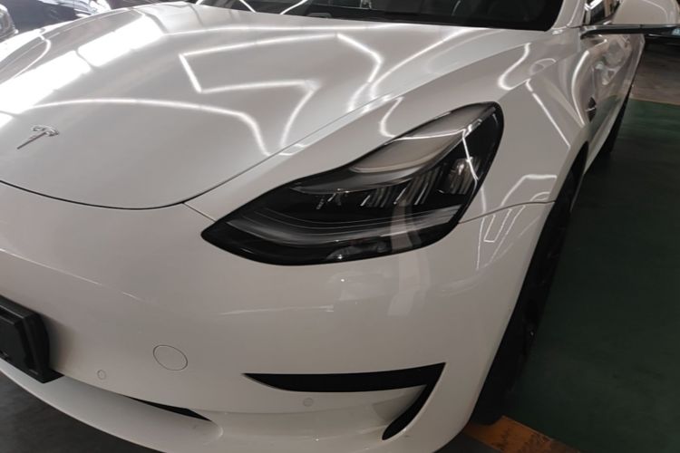 Tesla Model 3 2020 car image #23