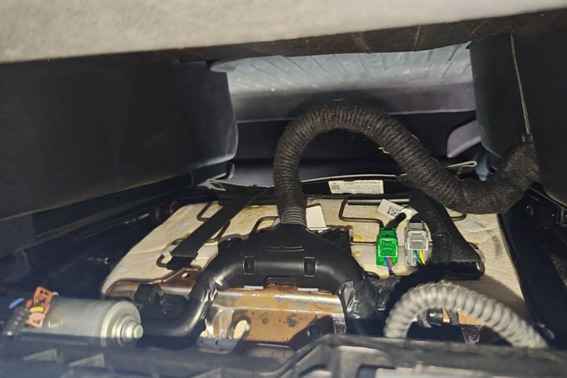 Tesla Model Y 2024 car image #29