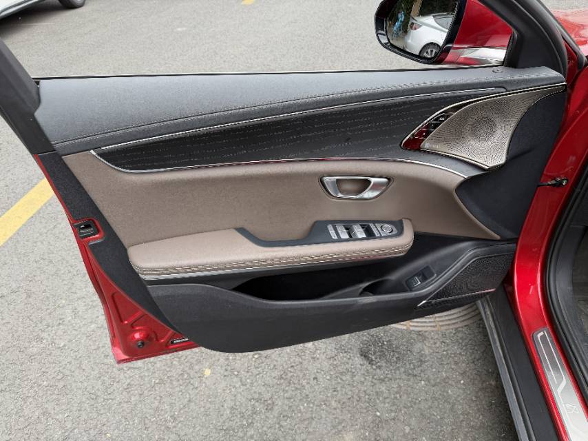 BYD Han 2022 car image #7