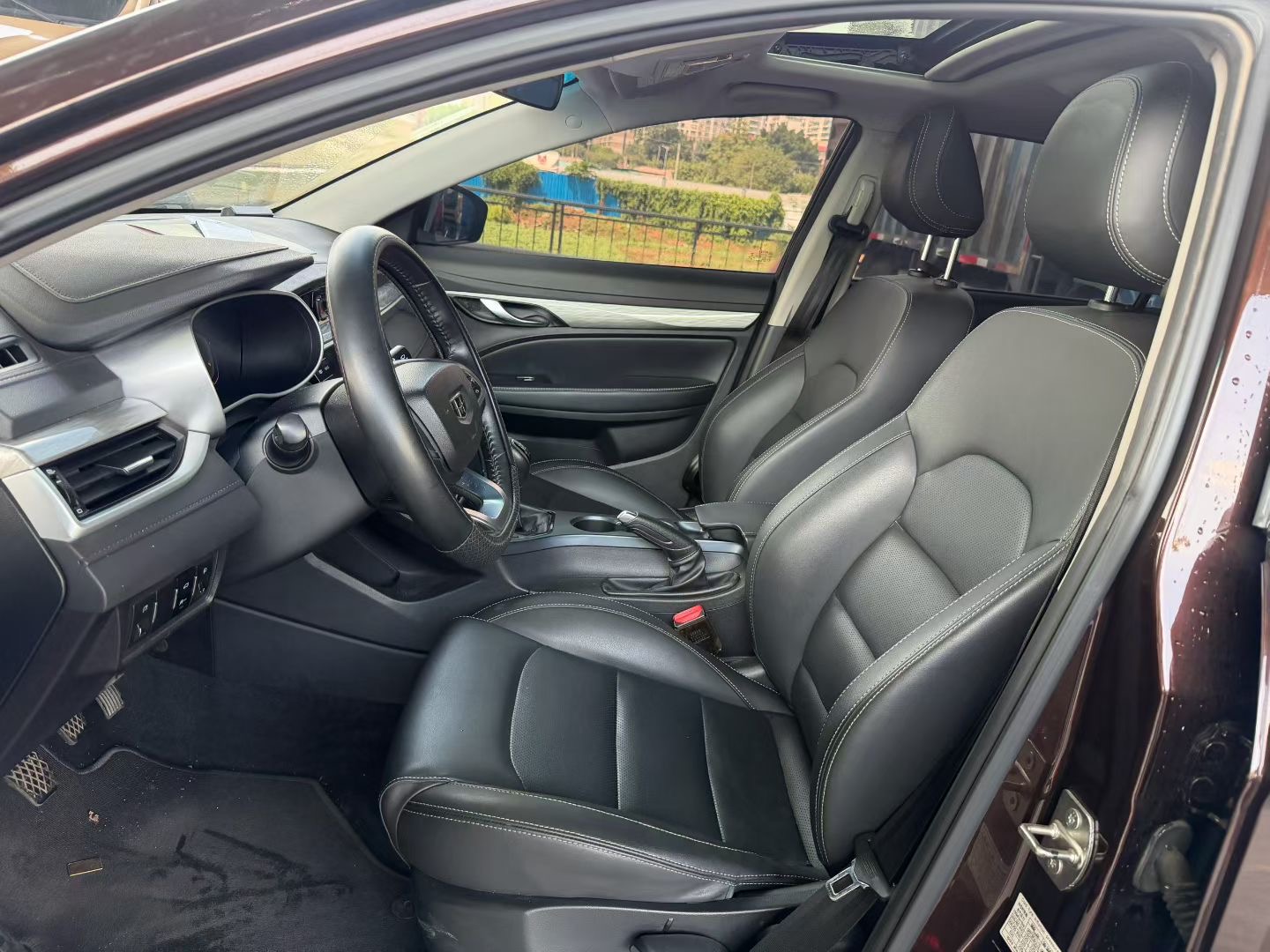 GEELY Emgrand 2019 car image #6