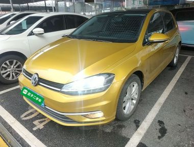 Volkswagen Golf 2018 immagine di auto 