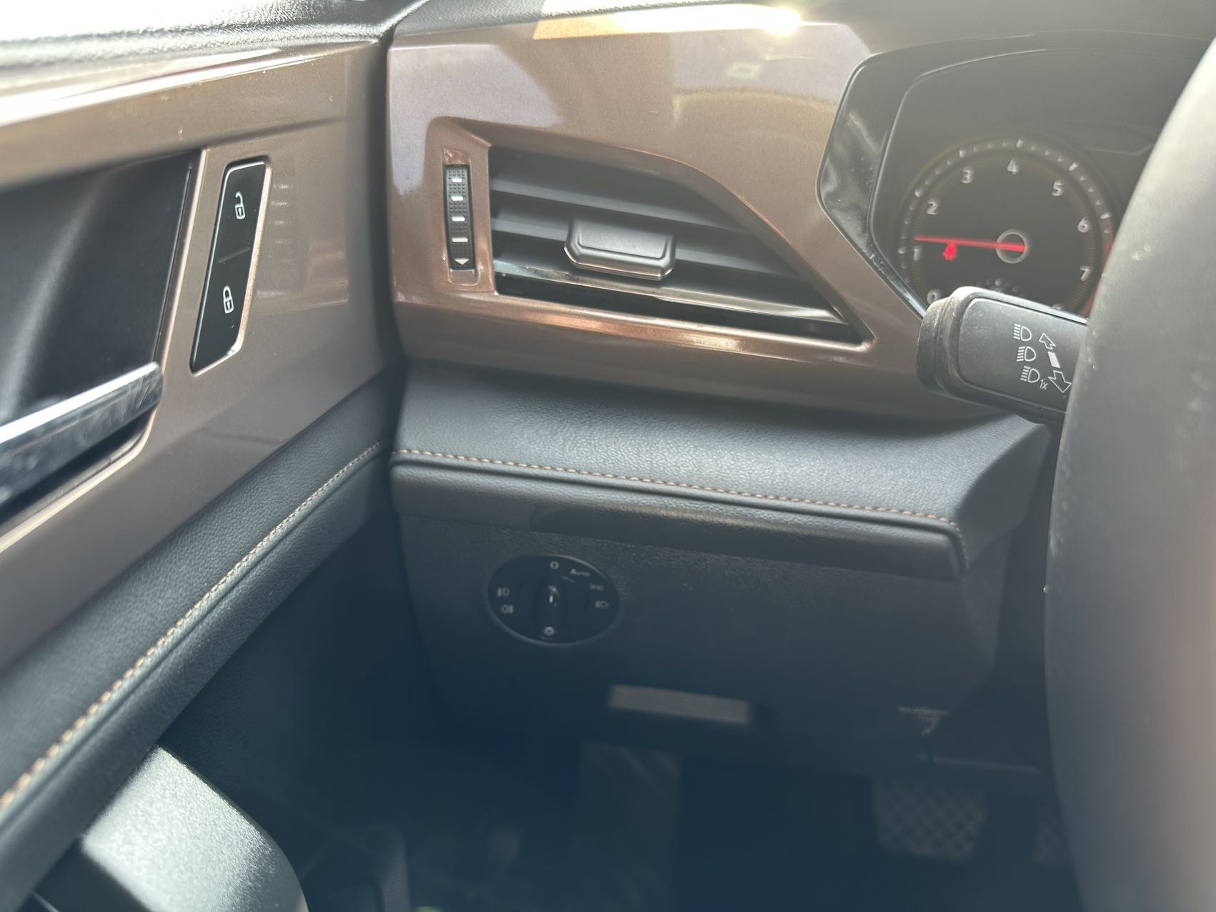 Volkswagen Tharu 2022 imagem de carro #8