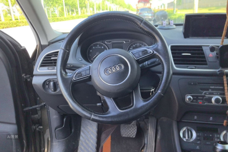 Audi Q3 2015 #12 Audi Q3 2015 car image #12