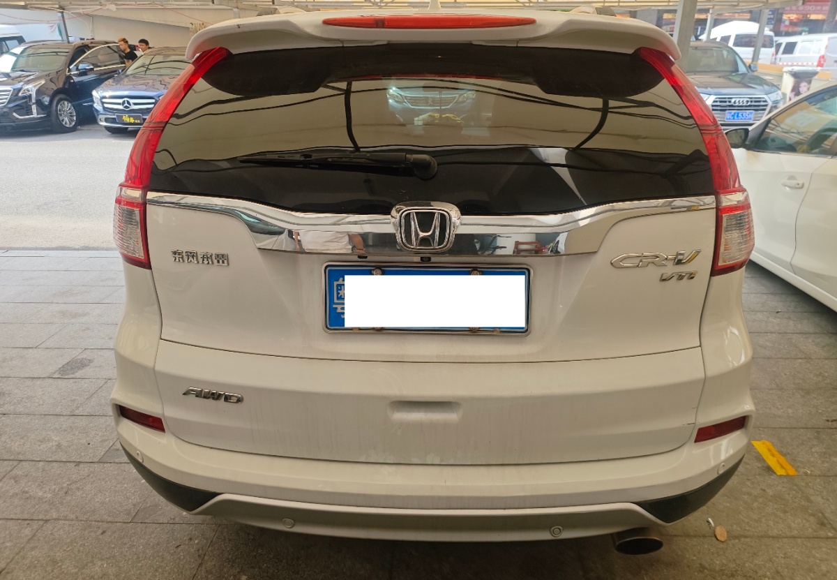 Honda CR-V 2015 car image #3
