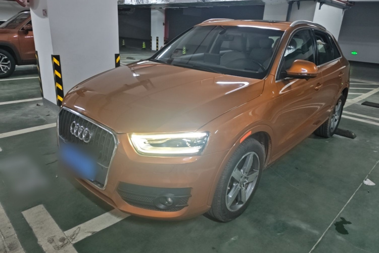 Audi Q3 2016 car image #2
