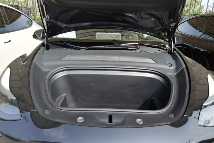 Tesla Model Y 2024 #20 Tesla Model Y 2024 immagine di auto #20