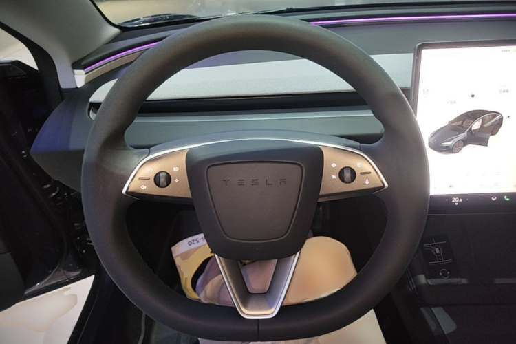 Tesla Model 3 2024 #11 Tesla Model 3 2024 car image #11