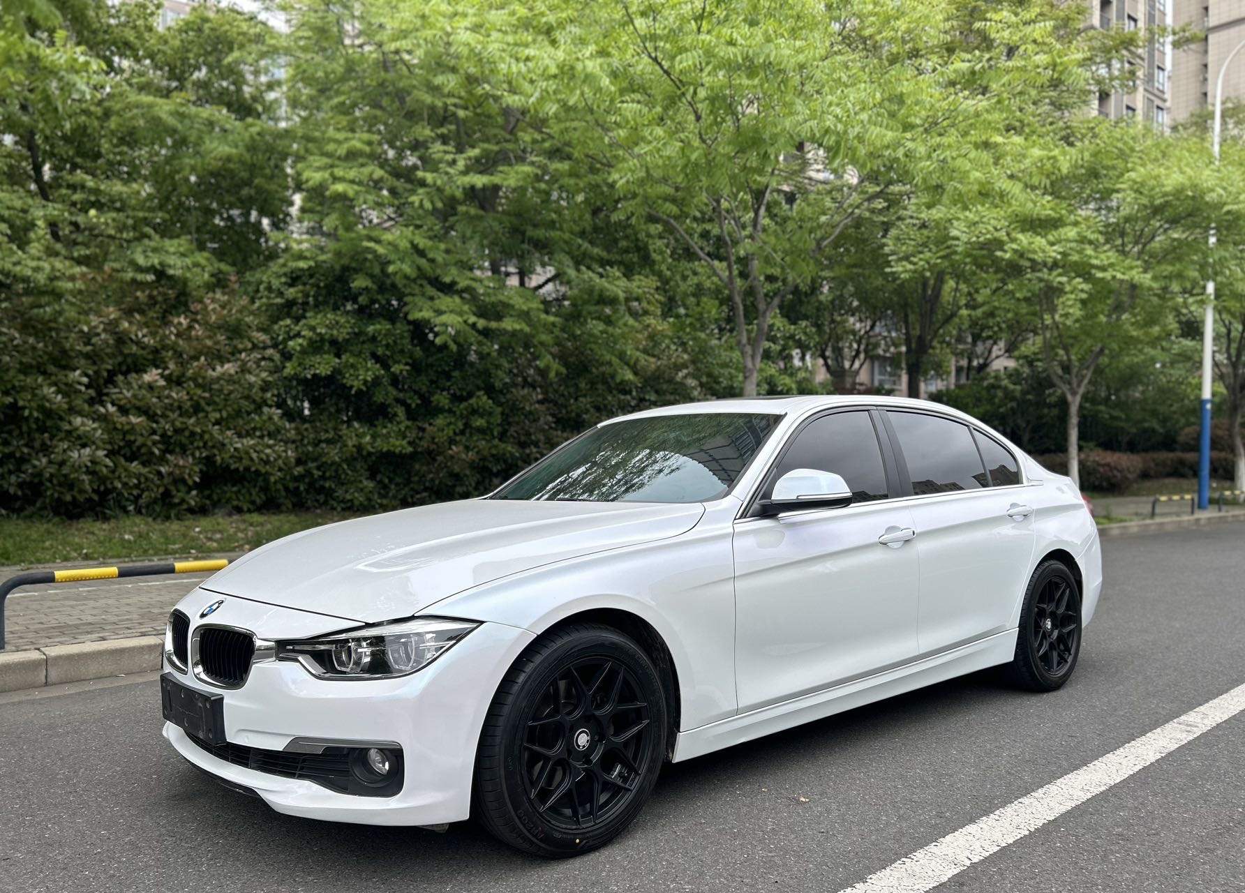 BMW 3 Series 2016 car image 