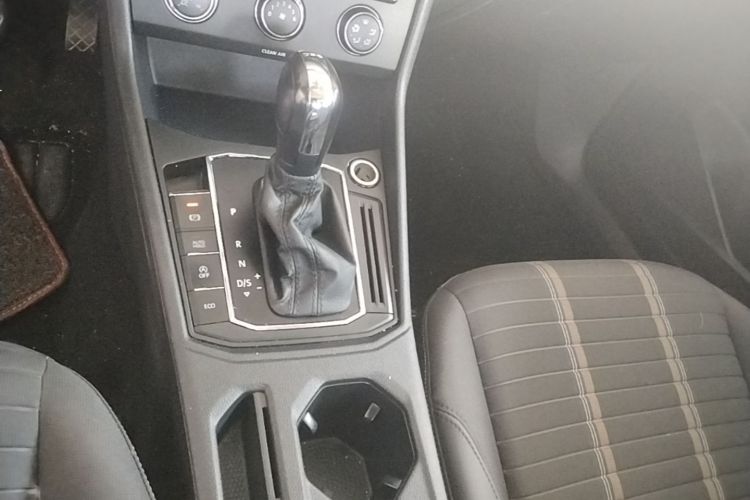 Volkswagen Lavida 2019 #14 Volkswagen Lavida 2019 car image #14