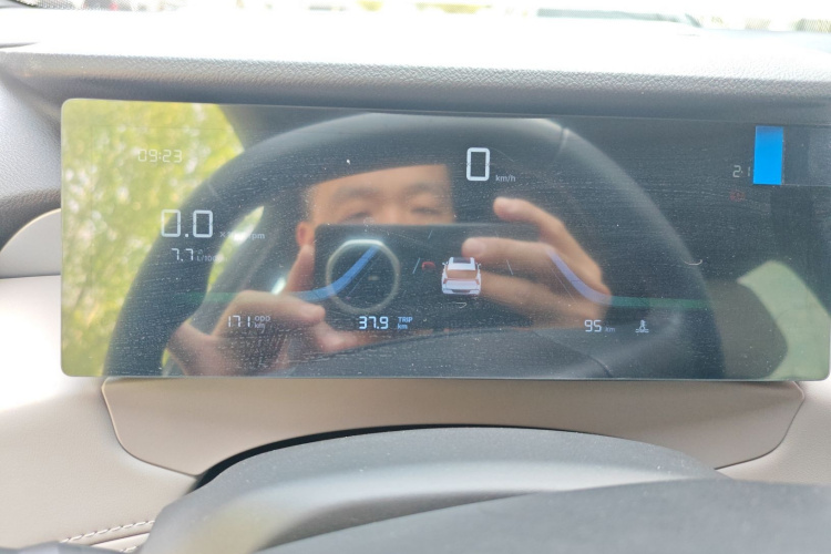 GEELY Boyue L 2026 immagine di auto #14