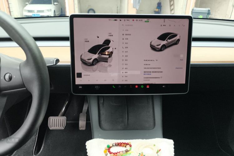 Tesla Model Y 2022 #15 Tesla Model Y 2022 car image #15