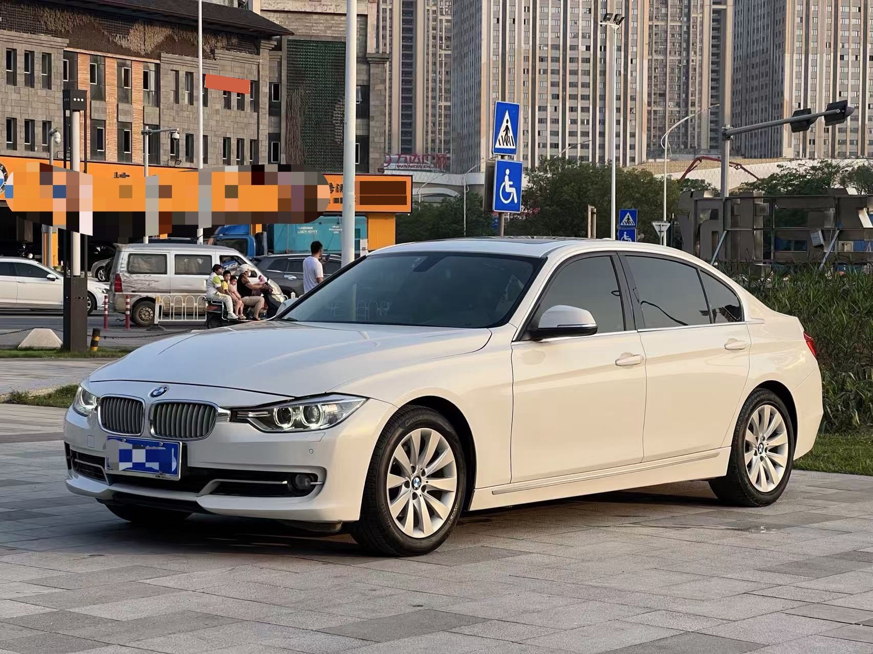 BMW 3 Series 2014 car image 