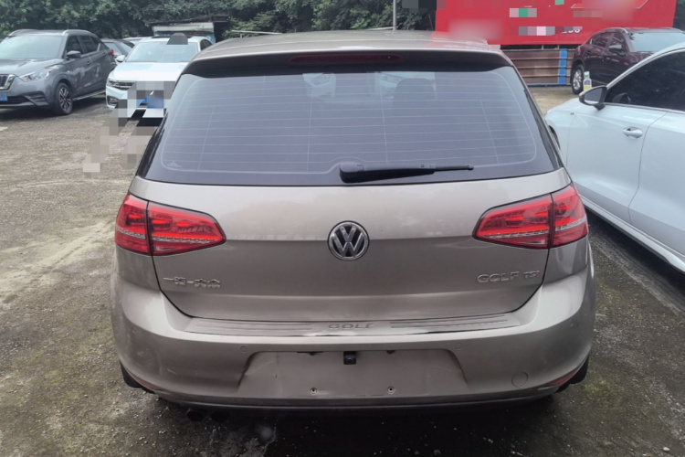 Volkswagen Golf 2015 car image #6