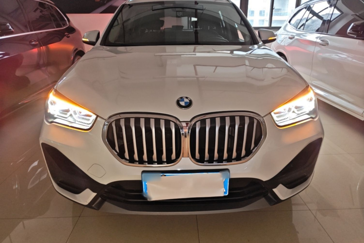 BMW X1 2021 car image #3