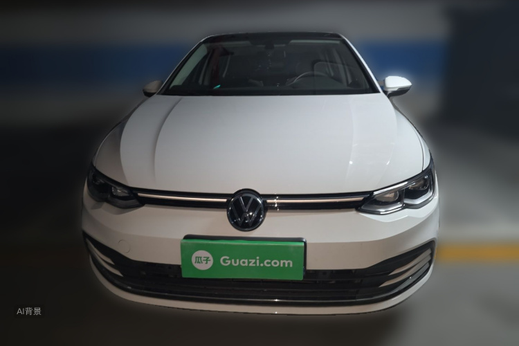 Volkswagen Golf 2022 car image #3