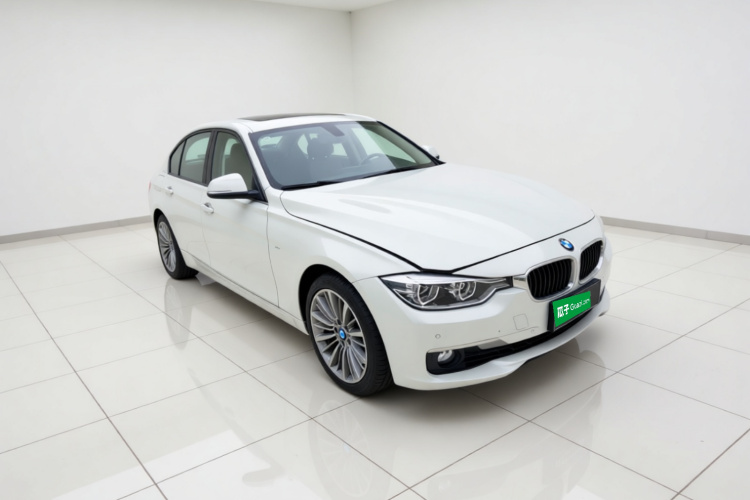 BMW 3 Series 2019 #4 BMW 3 Series 2019 car image #4