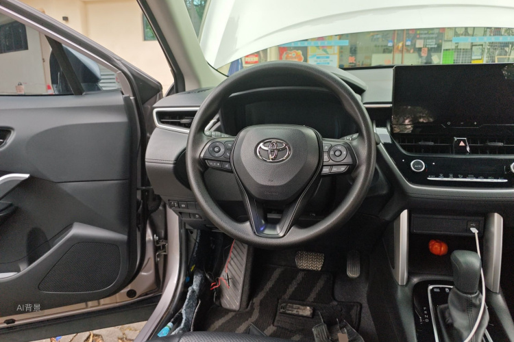 Toyota Corolla Cross 2024 изображение автомобиля #12