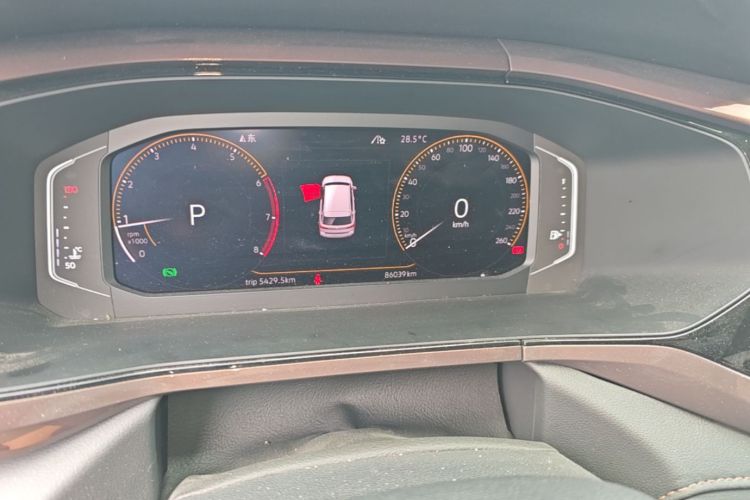 Volkswagen Tharu 2019 car image #12