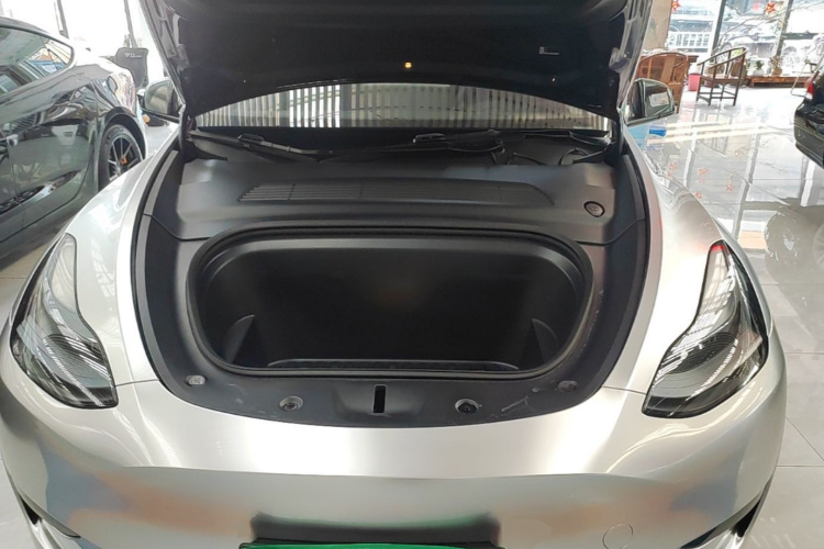 Tesla Model Y 2024 #22 Tesla Model Y 2024 car image #22
