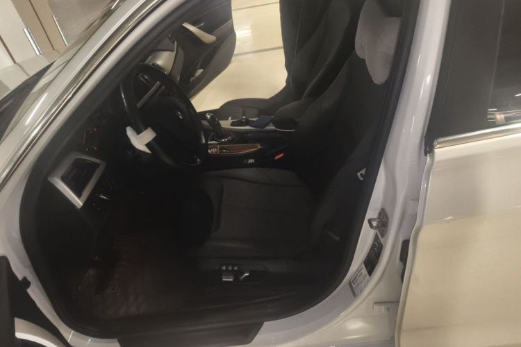 BMW 3 Series 2015 car image #19