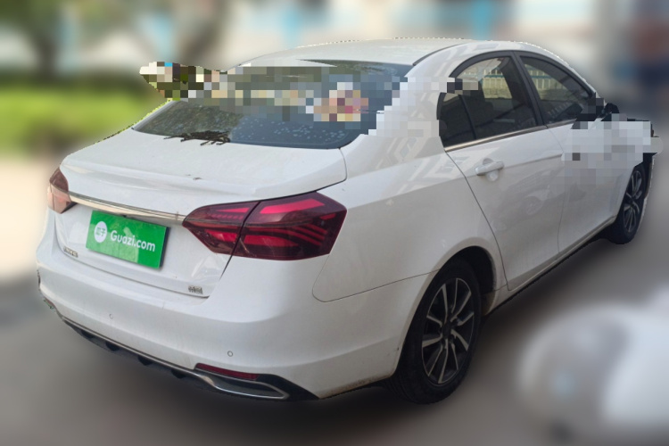 GEELY Emgrand 2019 car image #7