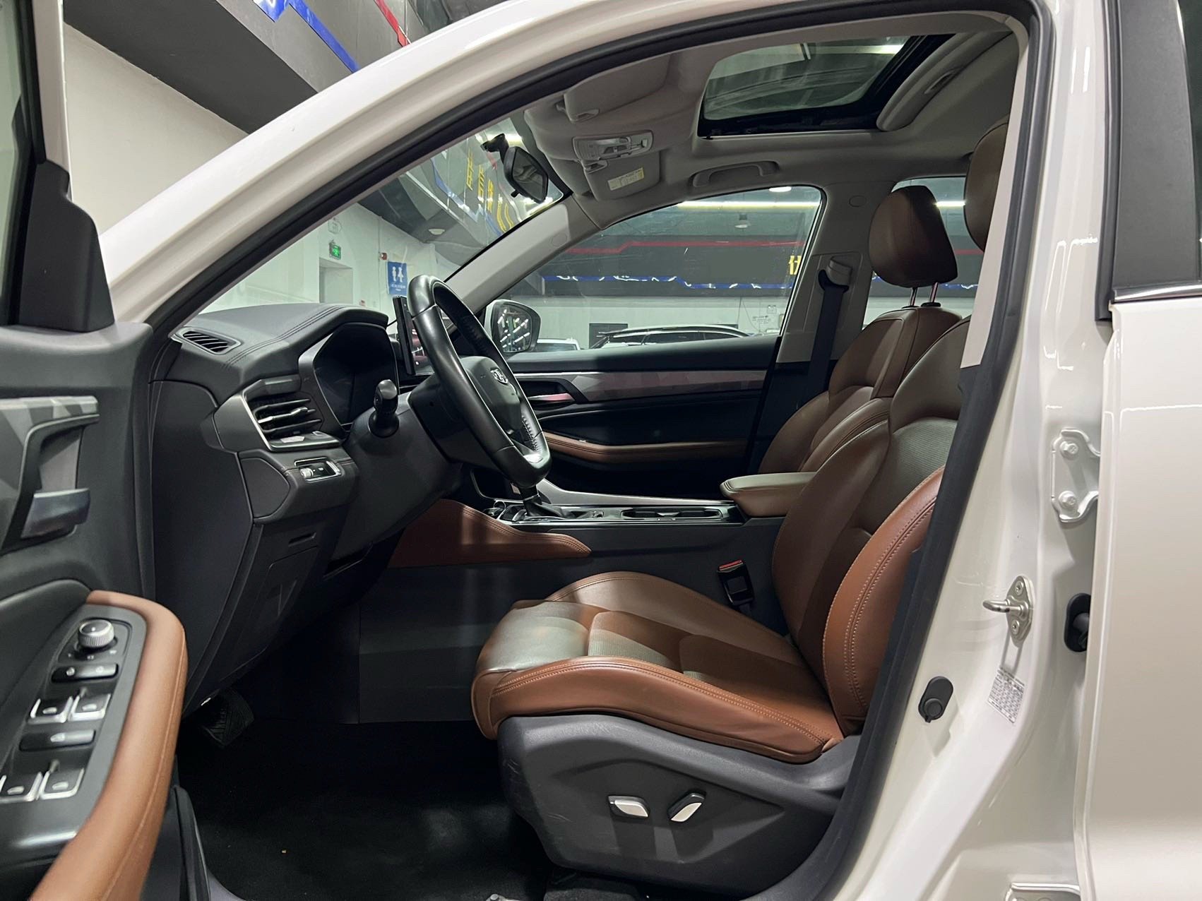 GEELY Vision X6 2022 imagen de coche #8