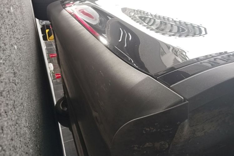 Tesla Model Y 2023 immagine di auto #30