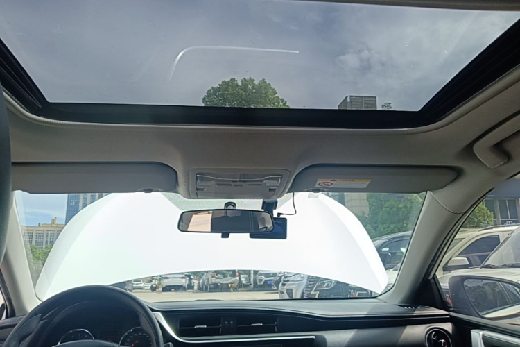 Toyota Corolla 2019 #18 Toyota Corolla 2019 car image #18