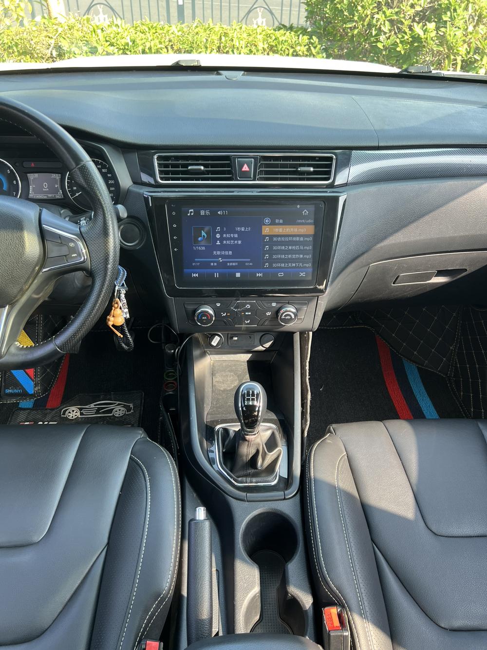 2018 #14 2018 car image #14