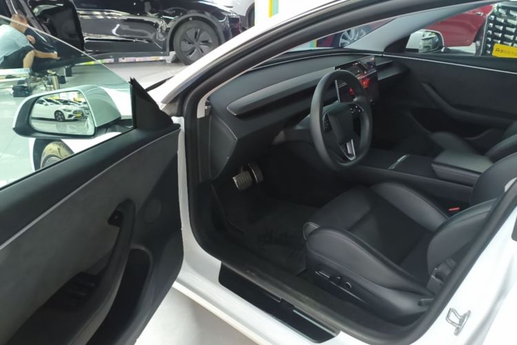 Tesla Model 3 2024 #16 Tesla Model 3 2024 car image #16
