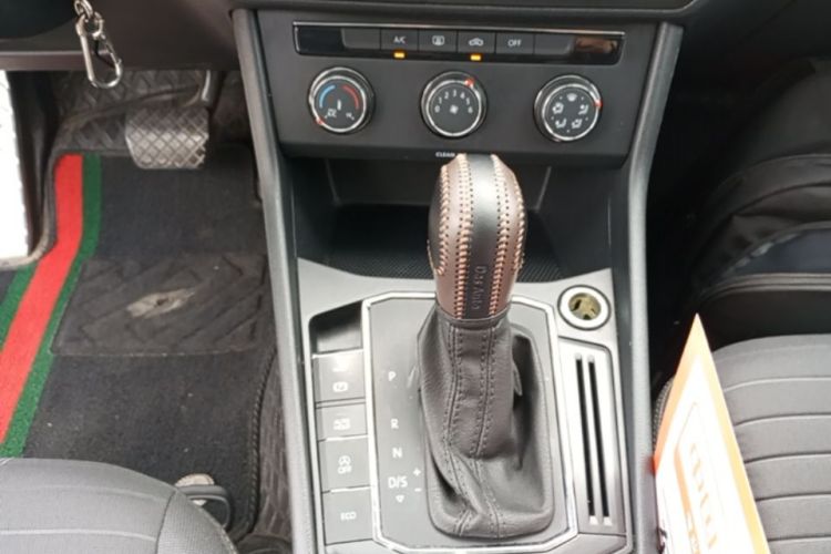 Volkswagen Lavida 2022 imagen de coche #14
