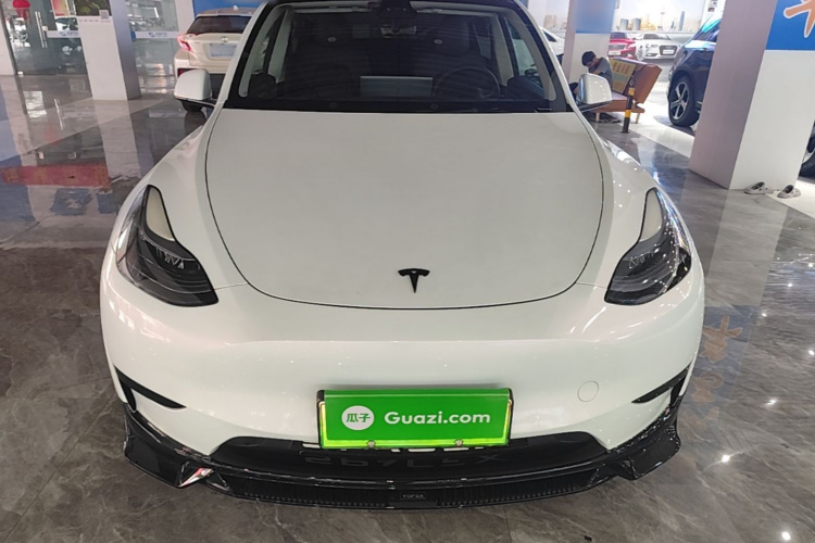 Tesla Model Y 2023 #3 Tesla Model Y 2023 car image #3