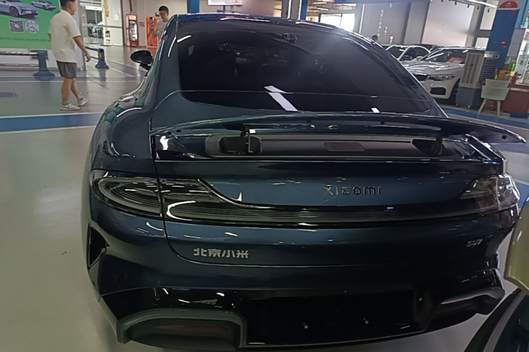 MI SU7 2024 car image #6